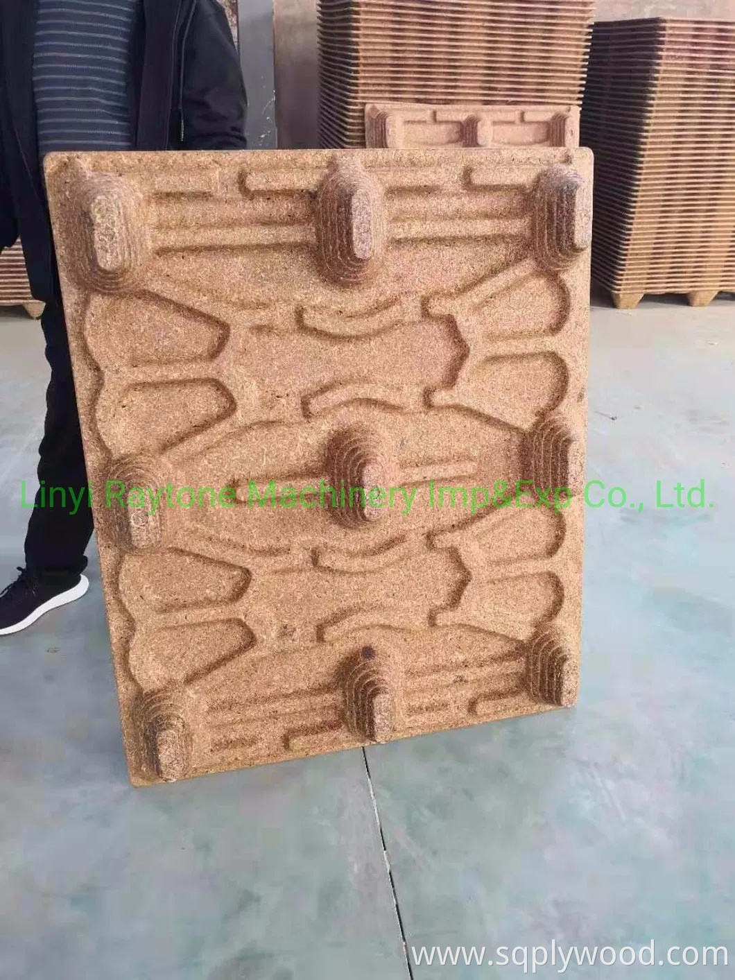 Free Fumigation High Pressure Compressed Moulding Wooden Pallet